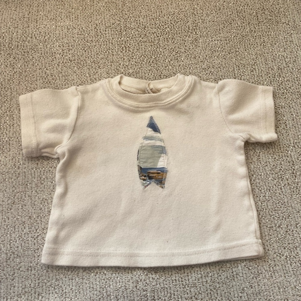 3/$15 Sale Giggle Surf Boys Shirt 6m